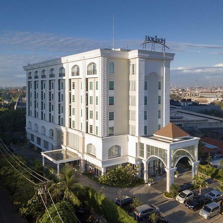 Horison Ciledug Jakarta Exterior photo