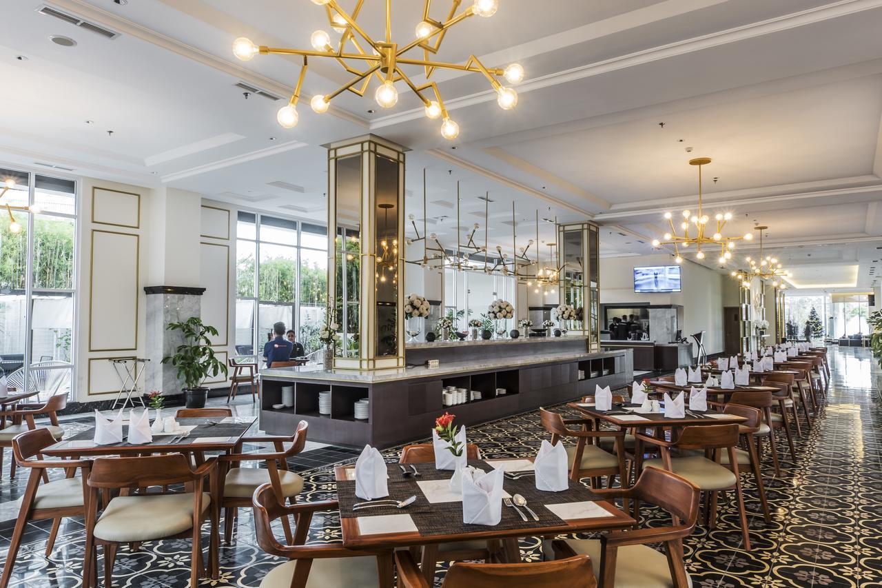 Horison Ciledug Jakarta Exterior photo